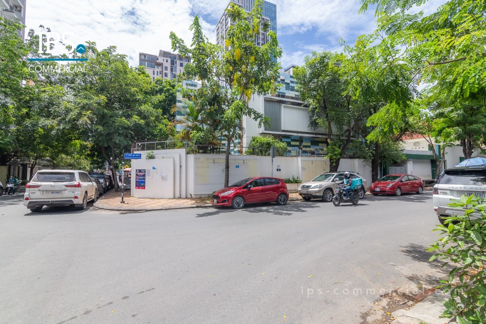 1094 Sqm Corner Land For Sale – BKK1, Phnom Penh