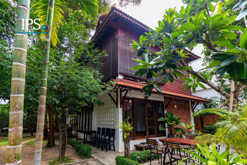 8 Bedroom Vacation Rental Villas For Rent – Sala Kamreuk, Siem Reap